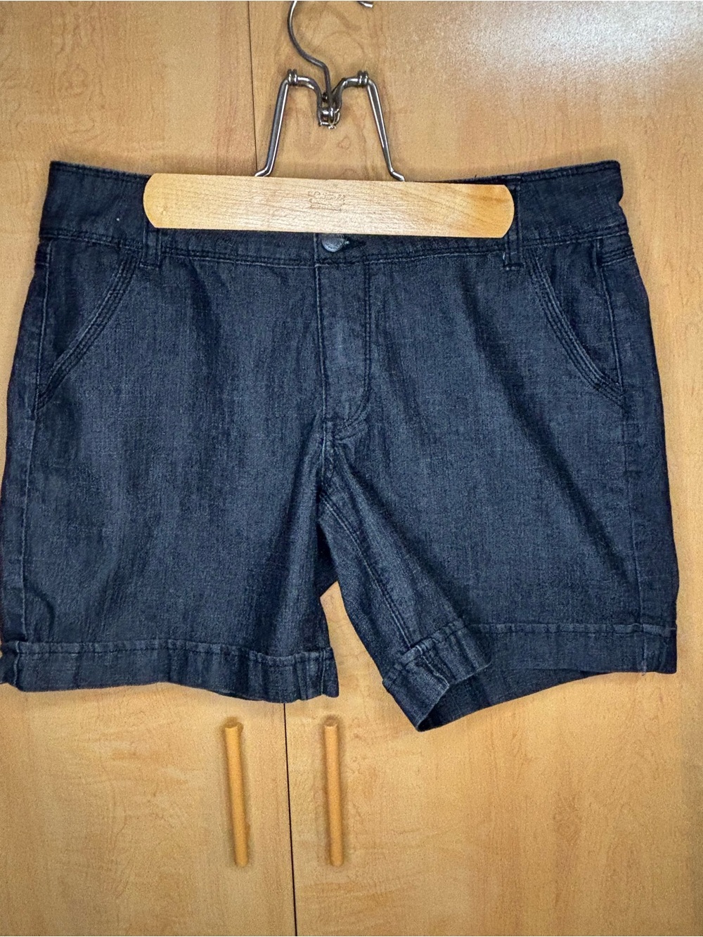 Women’s Dark Denim Jean Shorts - Classic Black Style